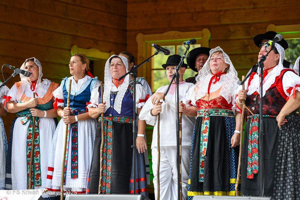 Číslo fotografie je DSC_8224