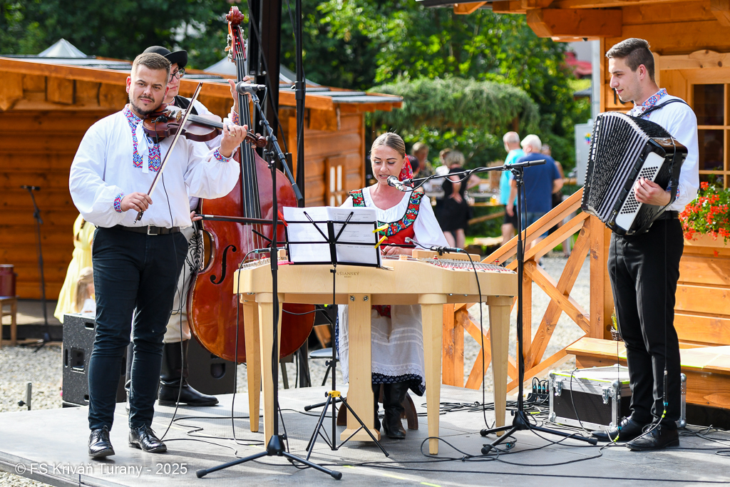 Číslo fotografie je DSC_8407