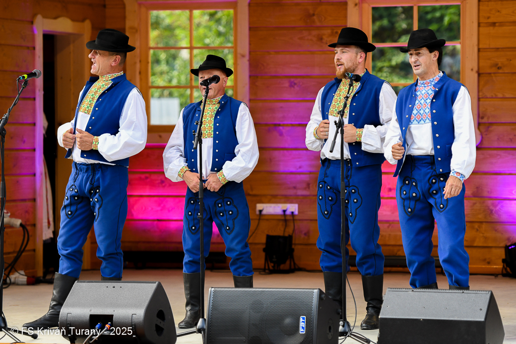 Číslo fotografie je DSC_8446