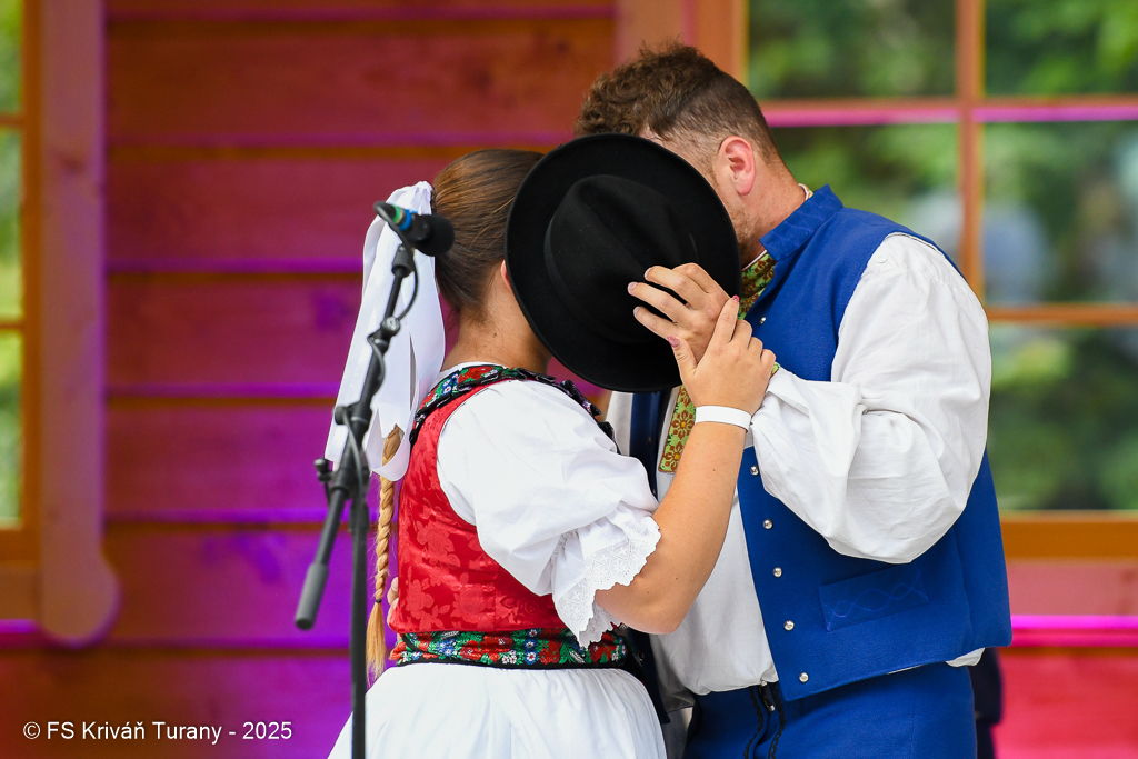Číslo fotografie je DSC_8571